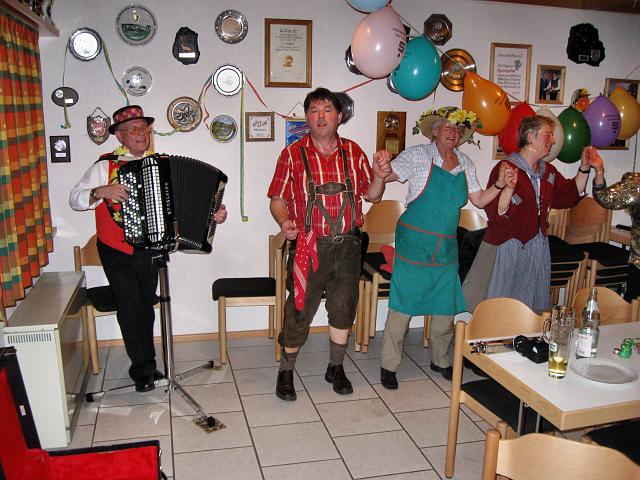 090213fasnet028.jpg