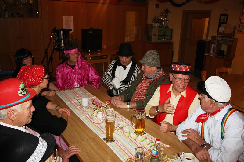 130201AV_Fasnet024