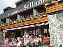  ...zum Berggasthof Sellamatt und der Bergstation des Lifts.
Das Wetter?