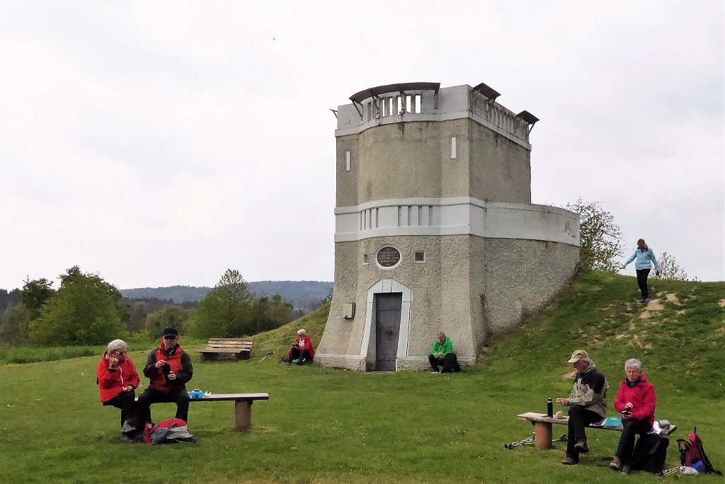 170422bluetenwanderung_wome133.JPG - Am Horner Wasserturm...