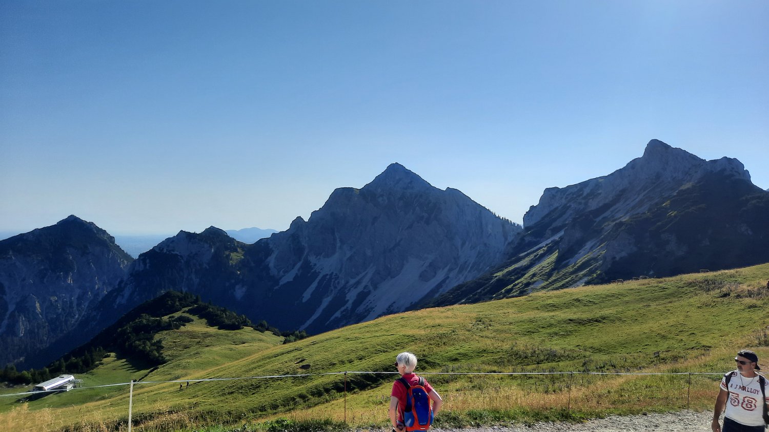 260815_Bergtour003.jpg - Im Osten die Berge um die Große Schlicke...