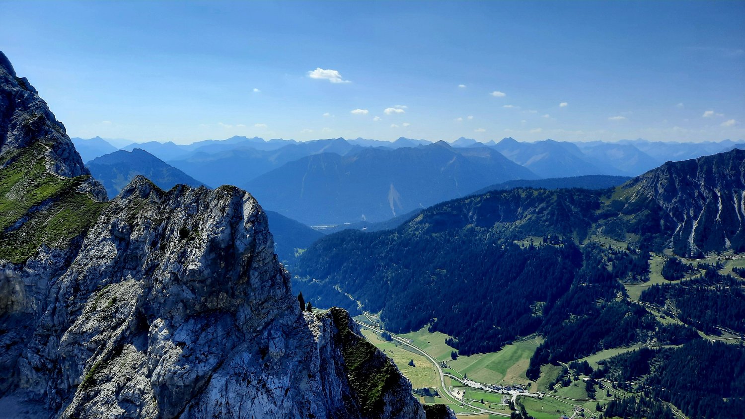 260815_Bergtour071a.jpg - Die Lechtaler Alpen im Süden...