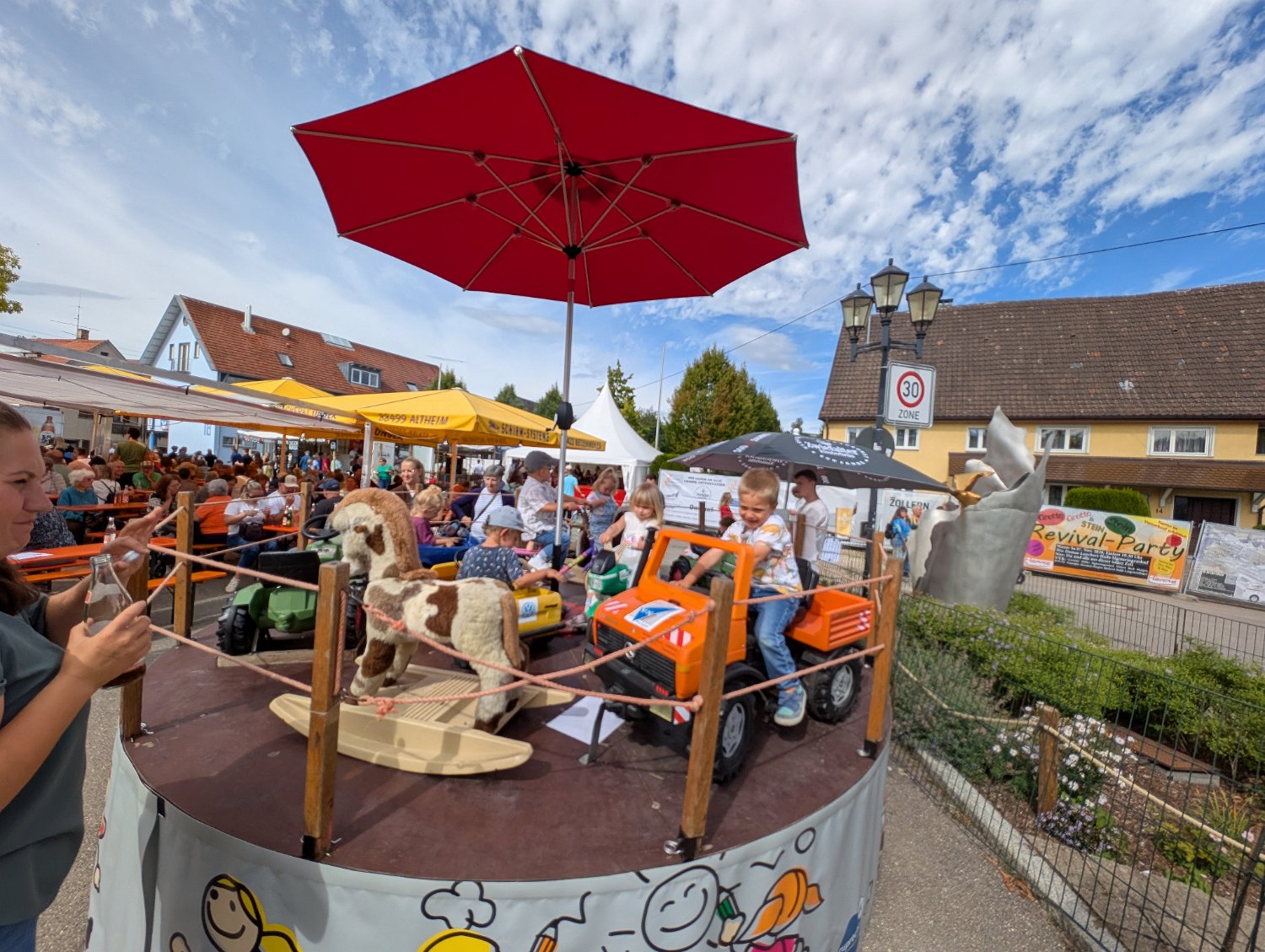 260913-12_Strassenfest_allgemein_24.jpg